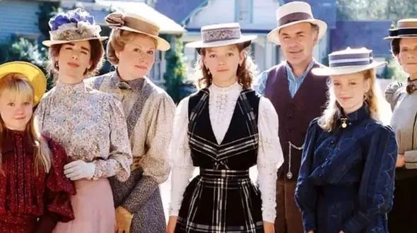  تغییر چهره زیبای «فلیسیتی» سریال قصه های جزیره بعد 34 سال / چقدر جذاب و شیک