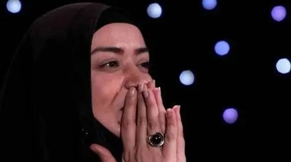 فیلم / ضجه گریه های الهام چرخنده در برنامه زنده : من یک سلام به فرمانده گفتم و این هزینه دارد