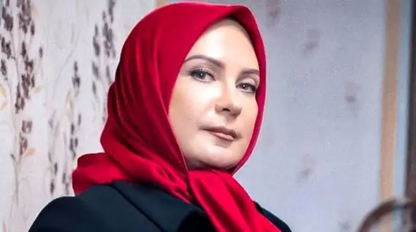 عکس/ سفر در زمان ؛ «لعیا زنگنه» 28 سال قبل در 31 سالگی و حالا در 60 سالگی / پیرنشو ترین خانم بازیگر ایرانی!