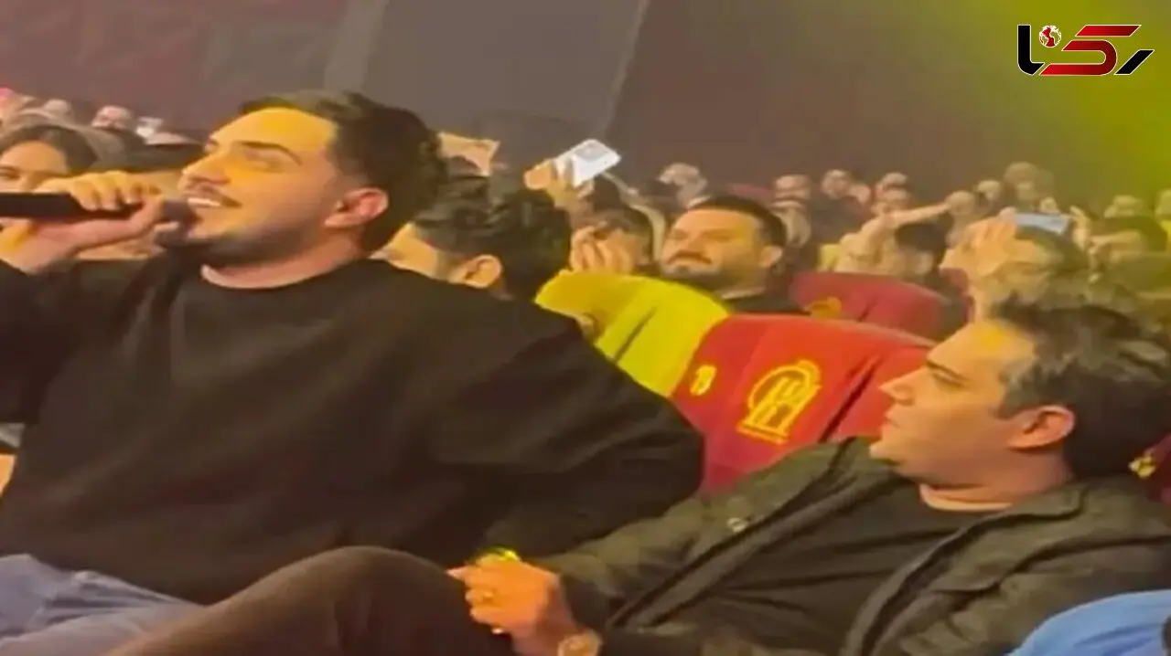 آوازخوانی باشکوه آرون افشار برای امیرعلی نبویان / کل سالن با آهنگش عشق کردند!