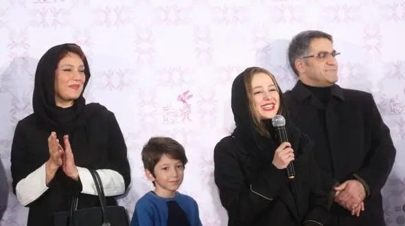 الناز حبیبی، احمد مهرانفر، شبنم مقدمی و ریما رامین‌فر در پشت صحنه فیلم سینمایی زاپاس / ۱۰ سال پیش !