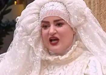 فیلم/ نعیمه نظام دوست: کلاس سوم راهنمایی یدونه خواستگار داشتم به بابام گفتم نمیخوام ازدواج کنم...از اون به بعد دیگه هیچ خواستگاری خونمون نیومد... نباید اینارو می گفتم.. خواهرام تونستن من نتونستم...