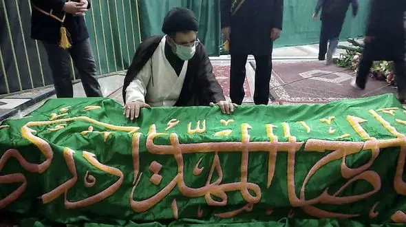 مراسم وداع با پیکر مرحوم حاج علی خورشیدی + عکس