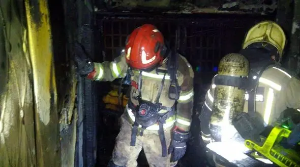 نجات کودکان دوقلو از آتش سوزی میدان ولیعصر + فلیم و جزئیات