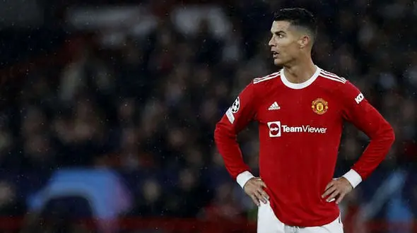 لیگ برتر انگلیس/ فرصت سوزی بد موقع منچستریونایتد ؛رکورد 27 ساله در ویلا پارک شکسته شد!