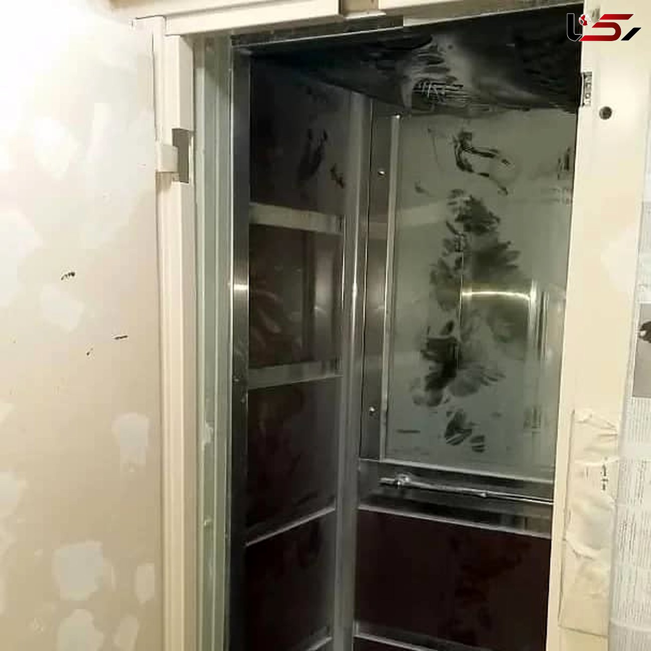  آتش در کابین آسانسور/به همراه عکس