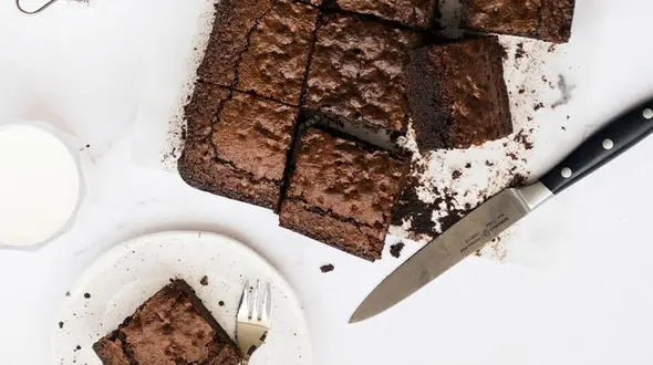 این کیک رژیمی فقط با 3 قلم مواد درست شده 