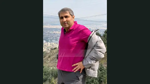 انتشار اولین عکس از دست راست اکبر طبری / مصطفی نیاز آذری فراری است