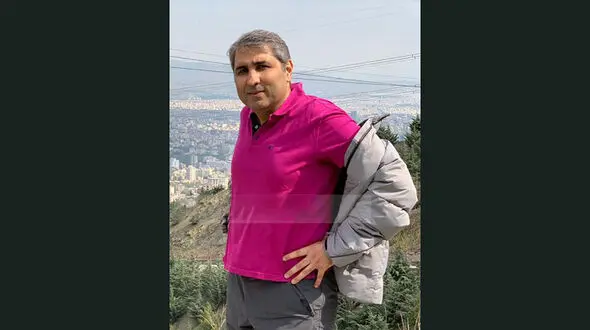 انتشار اولین عکس از دست راست اکبر طبری / مصطفی نیاز آذری فراری است