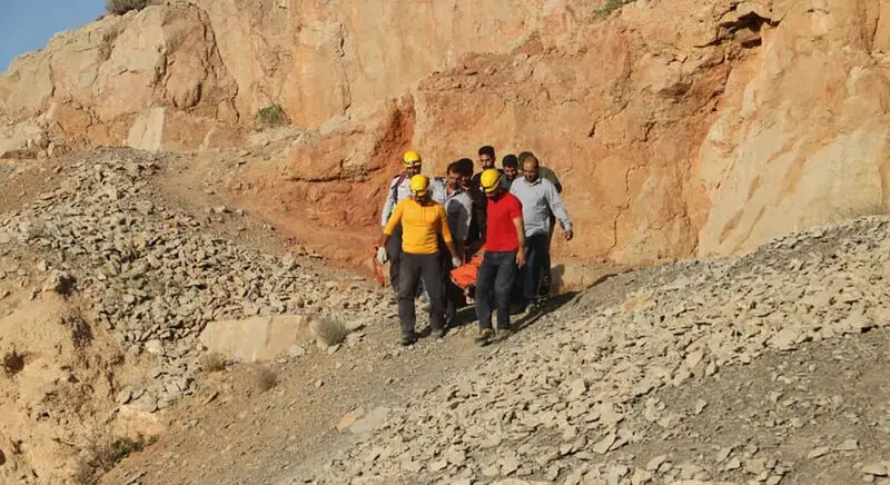 کشف جسد در غار کوه دنبه اصفهان 