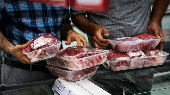 آیا گوشت قرمز پروتئین بیشتری نسبت به گوشت سفید دارد؟