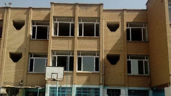 خیرین به داد یک زن رسیدند