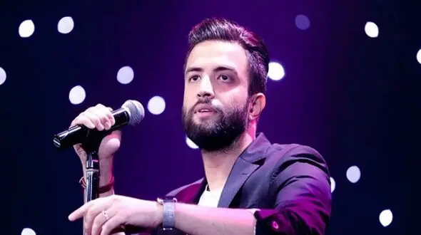 فیلم آوازخوانی عاشقانه بنیامین بهادری با آهنگ  آهای خوشگل عاشق 