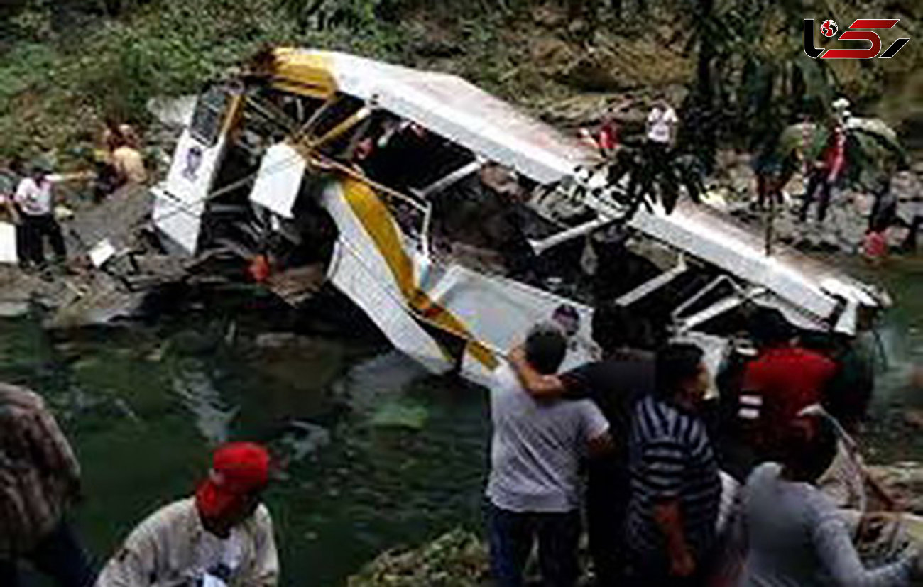 سقوط اتوبوس در نپال 33 کشته داد +عکس