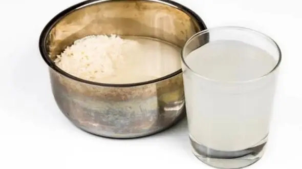 چگونه با آب برنج، موهایی درخشان و زیبا داشته باشیم؟