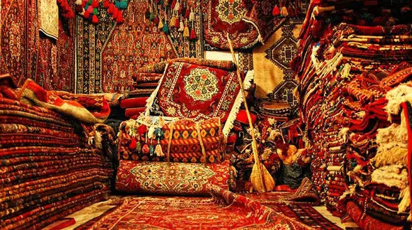 صادرات فرش ایران از رتبه اول به جایگاه 5 و 6 رسیده است! / تعداد بافندگان کاهش یافت