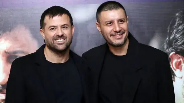 آزادی ۱۲ زندانی جرایم غیرعمد با کمک عوامل سریال وحشی / کار خیر و انسان دوستانه هومن سیدی و جواد عزتی