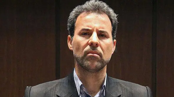 اقدام کارمند یکی از نهادها موجب تحریک تجمع‌کنندگان ایلام شد/ زخمی شدن تعدادی از ماموران ناجا در ناآرامی‌ شب گذشته 