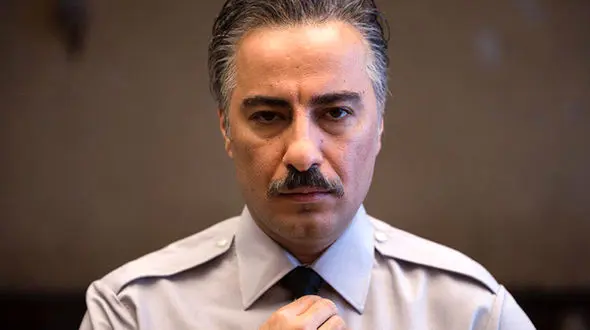 نوید محمدزاده بهترین بازیگر جشنواره اورنبورگ روسیه شد