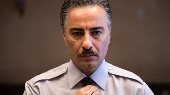 نوید محمدزاده بهترین بازیگر جشنواره اورنبورگ روسیه شد