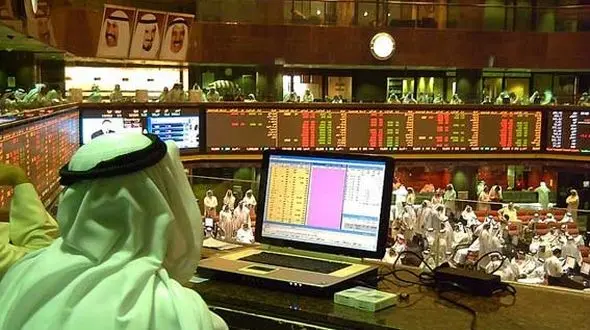 نرخ دلار در بازارهای ایران در دبی تعیین می شود ؟ 