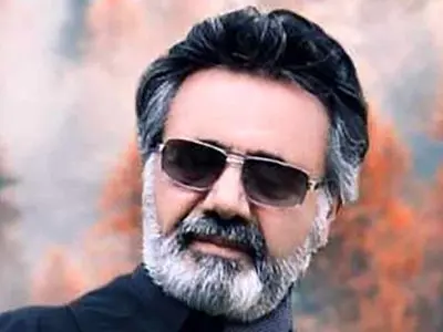 دانلود ریمیکس باشکوه  معین  ، عرفان طهماسبی  و سیاوش قمیشی  / آهنگ احساسی «عاشقتم» 