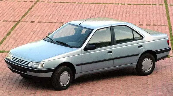 قیمت خودروهای داخلی/پژو ۴۰۵ هفت‎صد هزار تومان گران شد