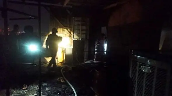 مهار آتش‌سوزی شدید در منزل مسکونی محله «دره گرم» خرم‌آباد