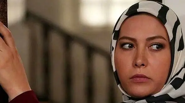 تغییر چهره فاحش فریبا نادری بازیگر نامادری سریال ستایش ! / در کانادا رنگ عوض کرد !