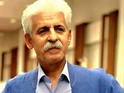 آواز اصیل؛ صدای جانسوز ناصر رزازی در منزلش که قلب رو شرحه شرحه میکنه