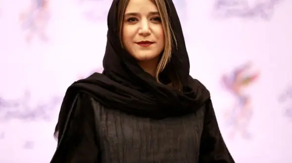 عکس از لحظه خواب خانم بازیگر ! 