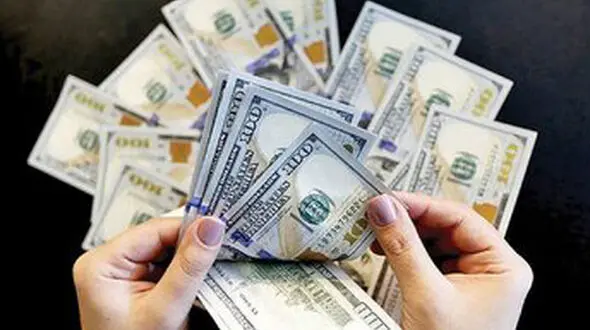 سقوط دلار به پایین‌ترین رقم در ۳ سال اخیر