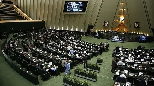 ثبت نام داوطلبان با تجربه سه دوره نمایندگی در انتخابات مجلس ممنوع شد