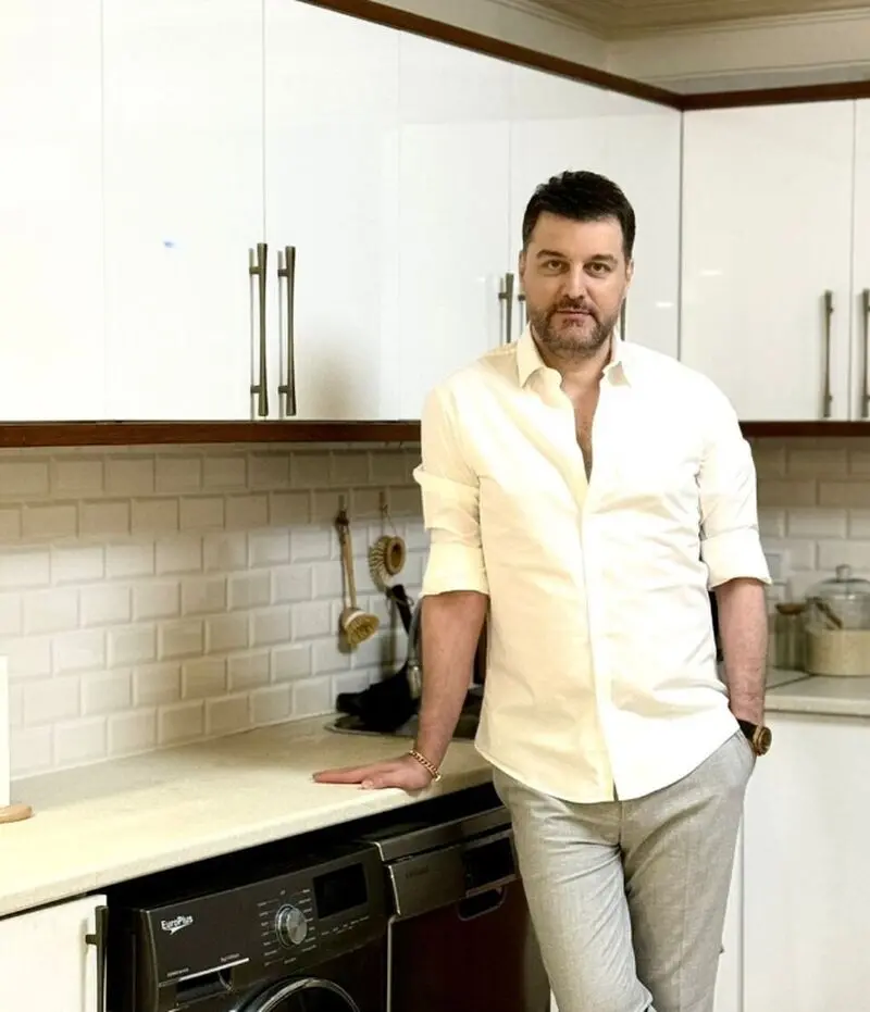 باربد بابایی