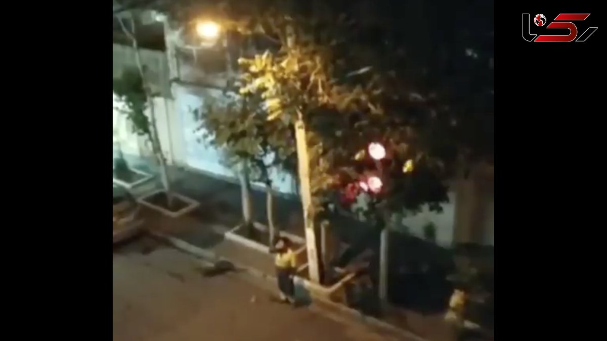 اذان‌گویی پاکبان شریف در سحرگاه ماه رمضان + فیلم