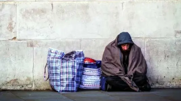 سرمای گیلاوند جان مرد کارتن خواب را گرفت 