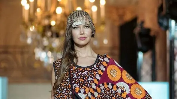 تصاویر | نمایش لباس اقوام ایرانی در هفته مد جشنواره کن