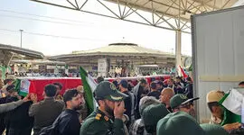 پیکر ۵ شهید ایرانی حملات آمریکا و عربستان، از مرز مهران وارد کشور شد