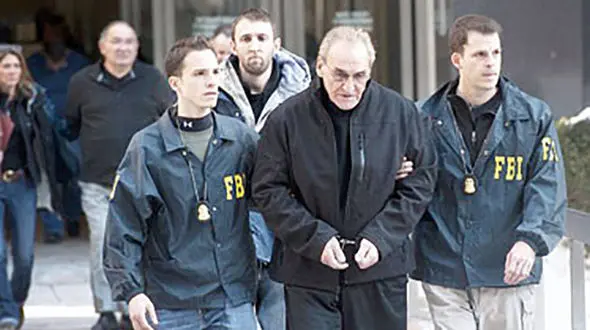 این مرد از زندگی با همسرش خسته شده بود / او خلاف کرد تا به زندان بیفتد + عکس