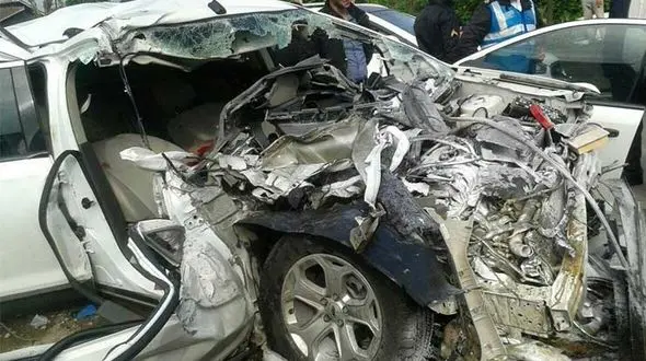 صحنه وحشتناک یک تصادف جاده‌ای + عکس