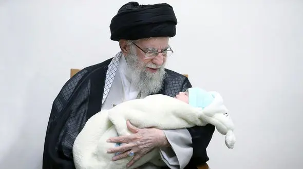 رهبر انقلاب: شهادت عزیزان پدافند هوایی، برجسته و مهم است