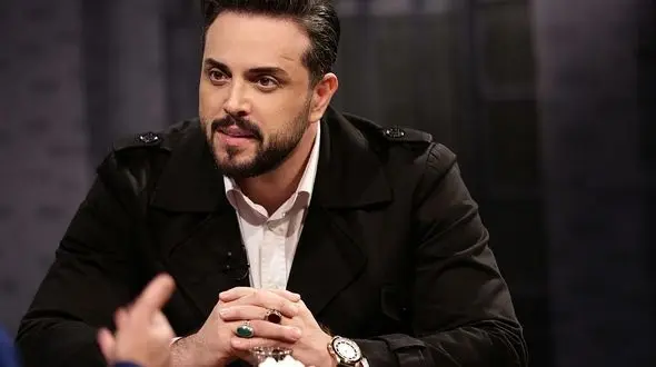 غوغای حجاب و چشم های رنگی همسر پدرام کریمی ! + عکس با لقب زیباترین زوج ایرانی!