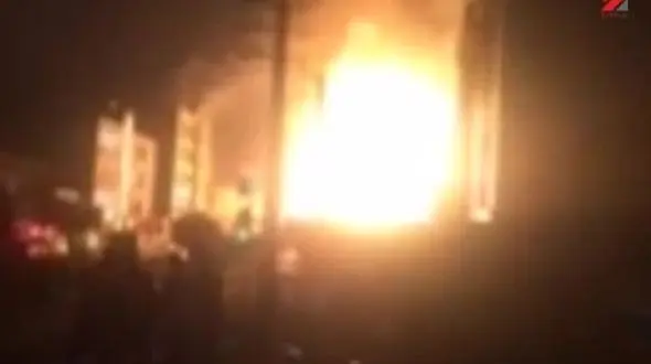 بلاتکلیفی پرونده ساختمان سوخته  یکسال بعد از انفجار شهران + فیلم و عکس 