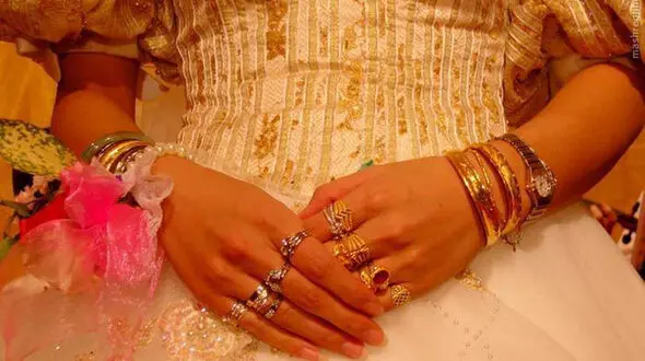 نقشه کثیف یک زن برای عروس خانم در تالار جشن