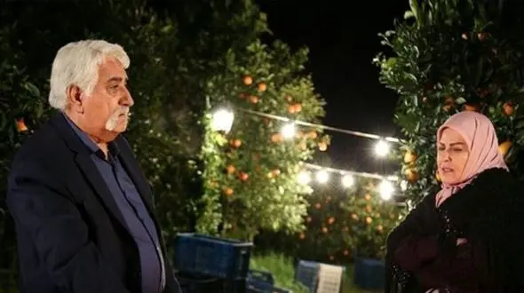 اکرم محمدی، خانم بزرگ سریال «ستایش»: بازیگری دیگه یادم رفته/ 4 سال تلوزیون نبودم چیزی هم از دست ندادم چون تلوزیون کار شاخصی نداره!