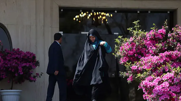 20 ساعت رفتار خشونت آمیز با زن ایرانی در فرودگاه تفلیس / ایران واکنش نشان داد