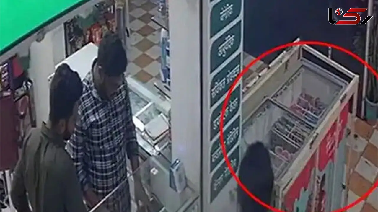 فیلم لحظه هولناک مرگ دختر بچه ۴ ساله در کنار یخچال بستنی
