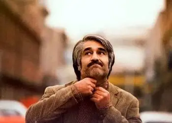 فیلم/ اولین فیلم واضح از پژمان جمشیدی در فرودگاه کانادا / آقای بازیگر به خواهر و پدرش رسید!