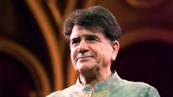 آواز باشکوه و اجرای پر از عشق شاگردان محمدرضا شجریان در تولد هشتاد سالگیش