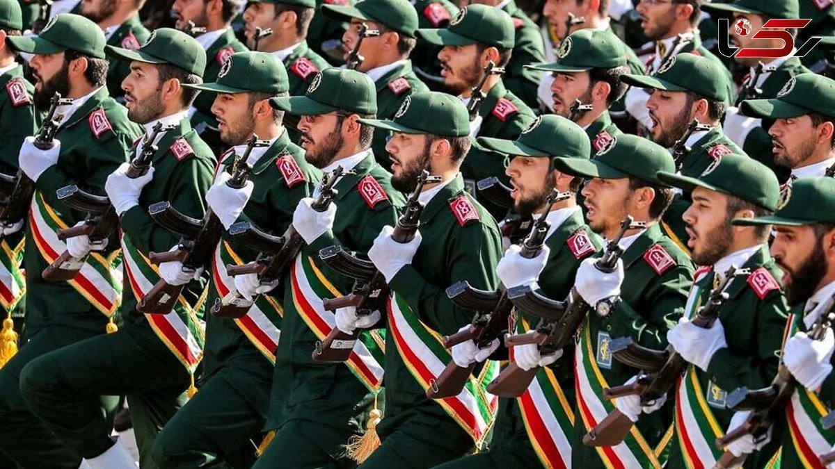 دوم اردیبهشت سالروز تشکیل سپاه پاسداران انقلاب اسلامی / رمز موفقیت سپاه مقابله با تهدیدات دشمن در تمام جبههها است